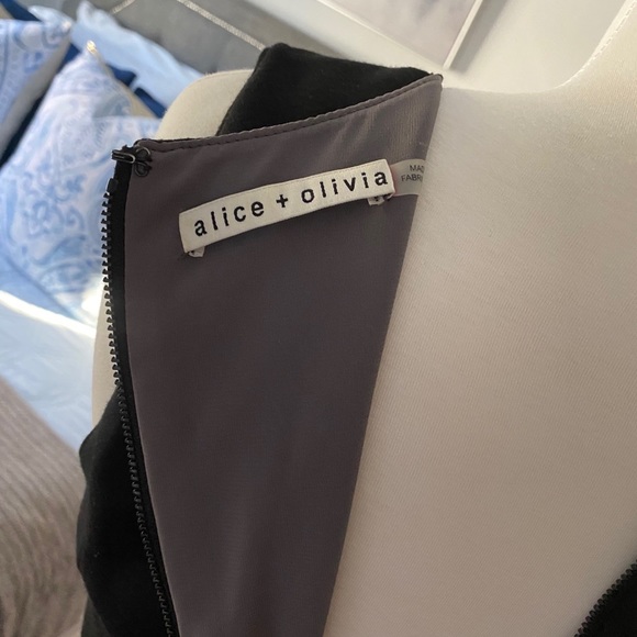 Cute Alice&Olivia gray and black small dress - Picture 4 of 4